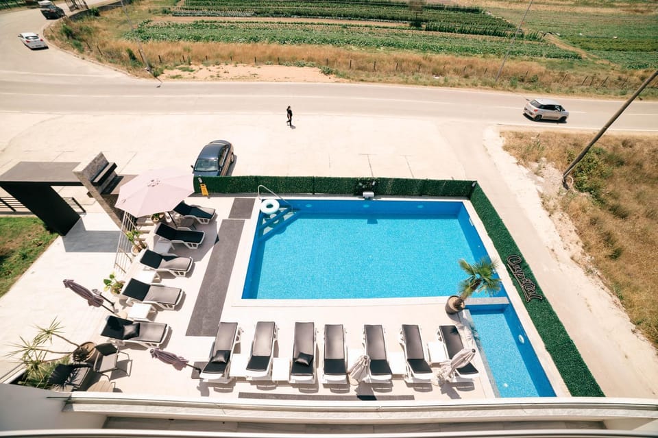 Pool view, Swimming pool
