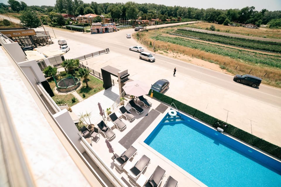 Pool view, Swimming pool
