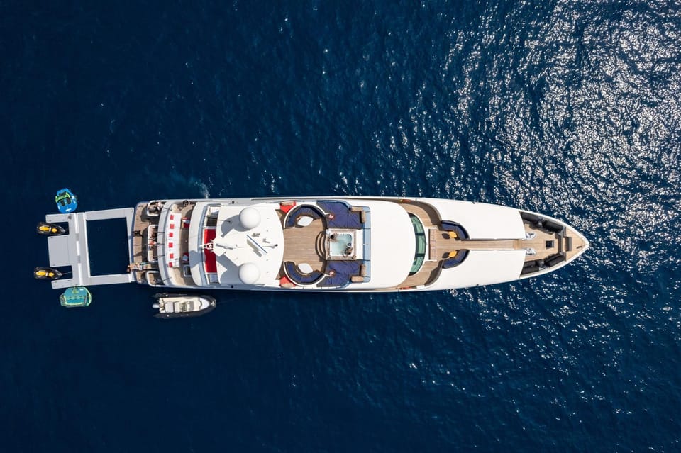 iRama Luxury Superyacht 6 Cabins & Hot Tub & Water Toys Cabin in Cannes