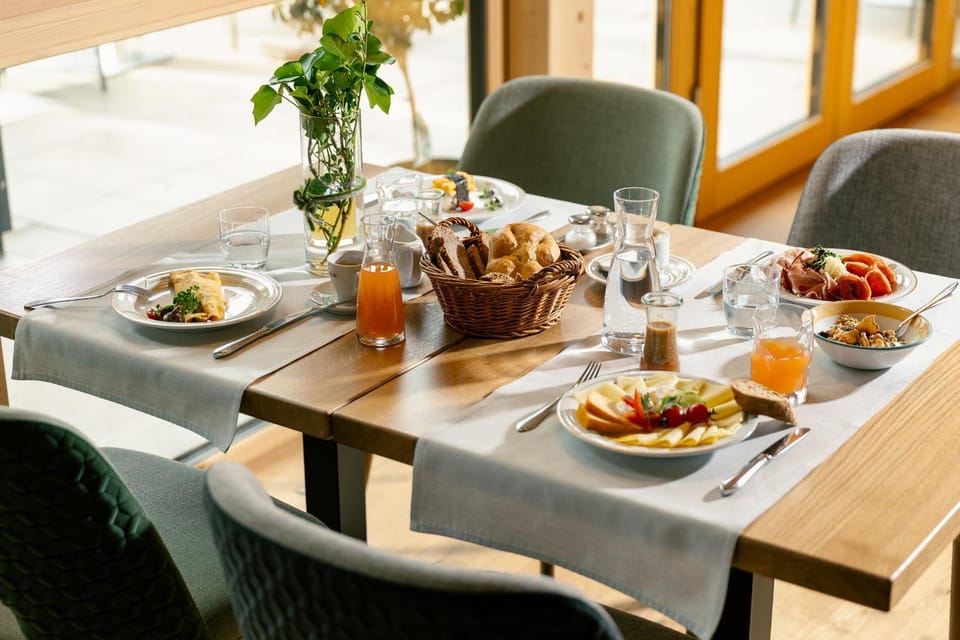 Food and drinks, Food, Breakfast, Drinks