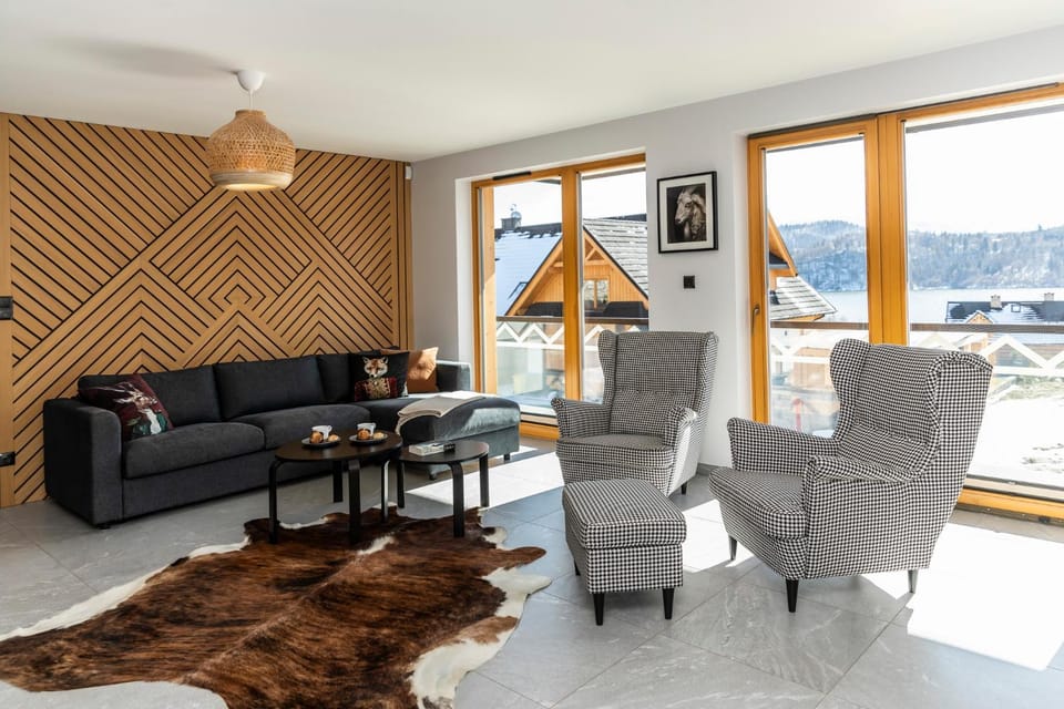 Living room, Seating area, Mountain view