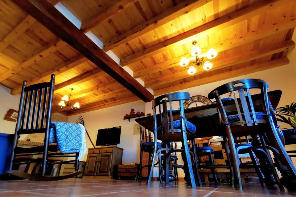 Communal lounge/ TV room, Dining area