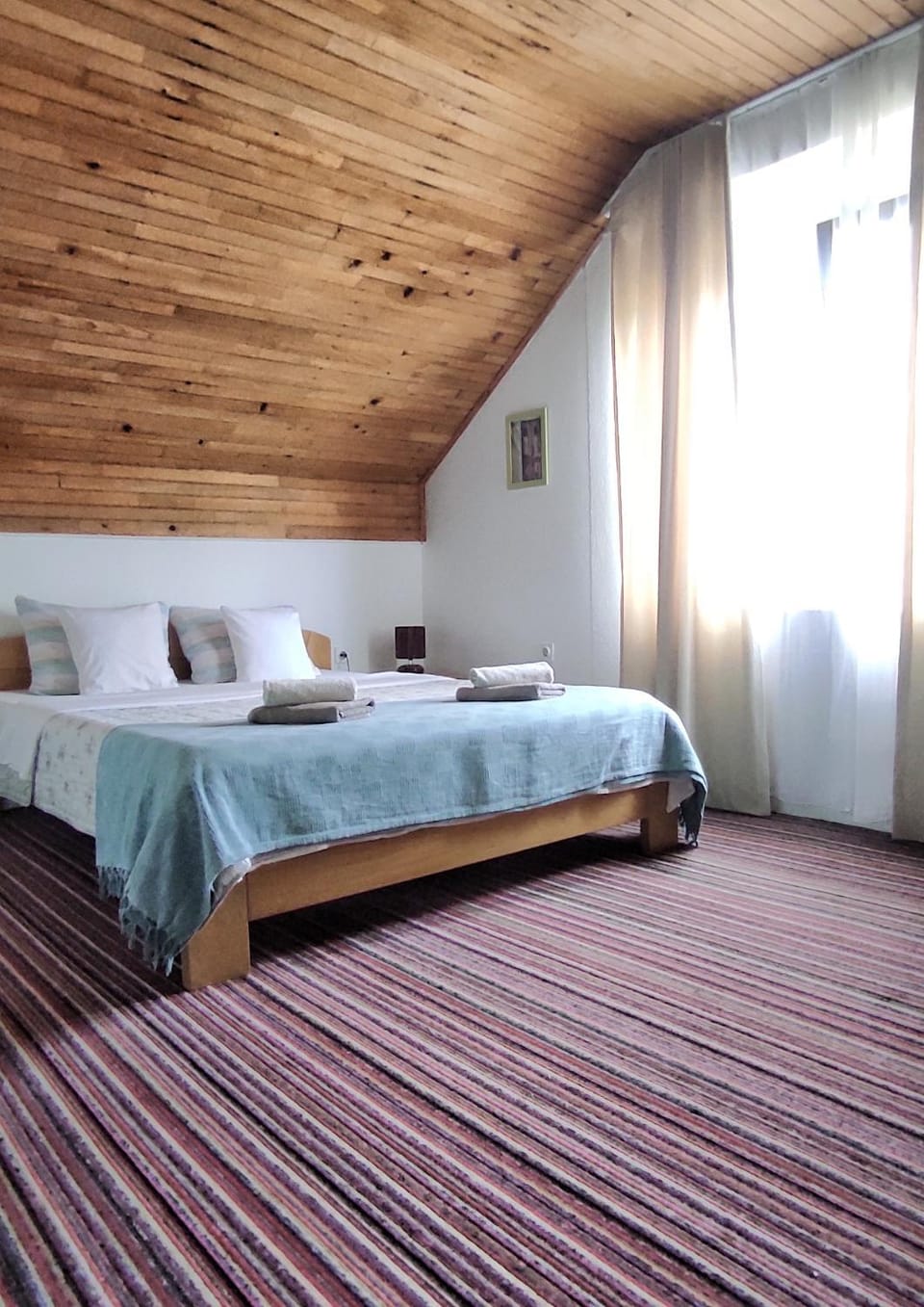 Attico Viva - Self Check-in Bed and Breakfast in Jezerce