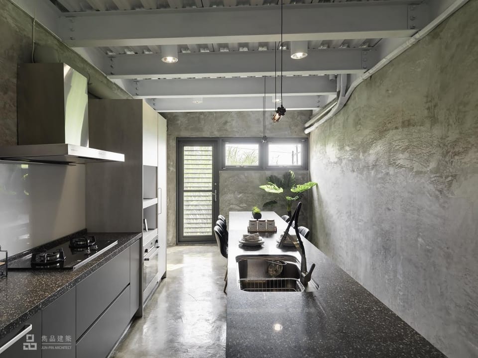 Kitchen or kitchenette, Communal kitchen