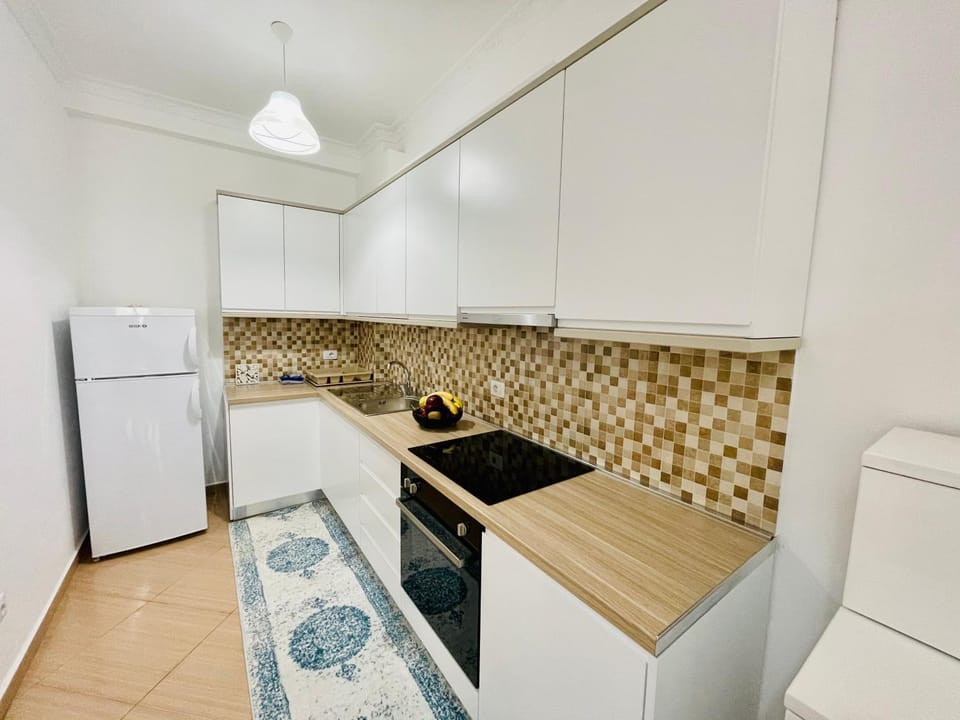 Kitchen or kitchenette, Communal kitchen