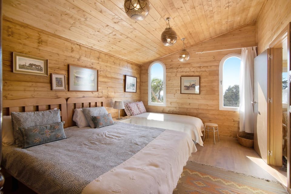 Property building, Living room, Bedroom