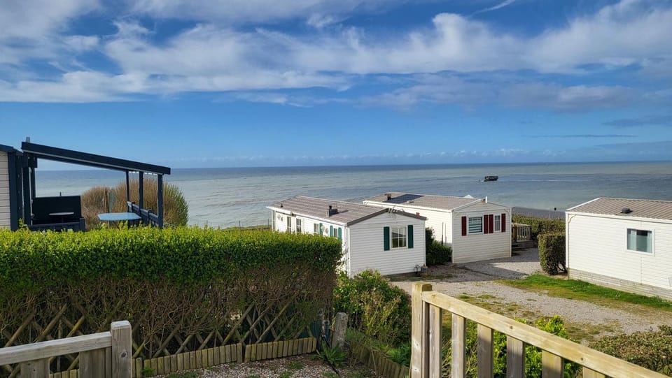 Le Phare d'Opale II, N18 Campground/ 
RV Resort in Le Portel