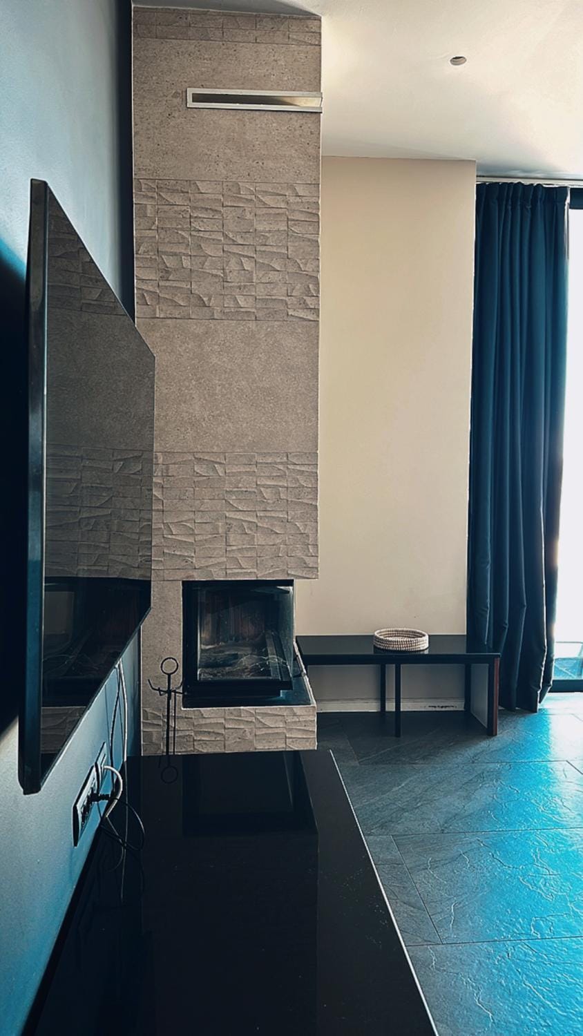 Communal lounge/ TV room, TV and multimedia, Evening entertainment, fireplace