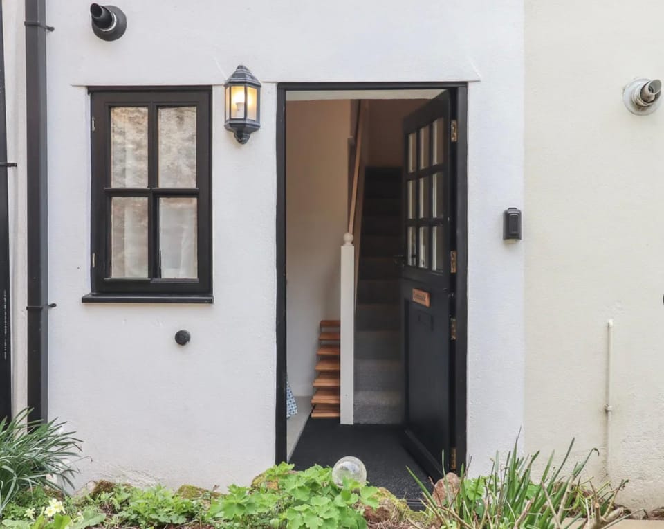Cornerside, a character apartment in Stokeinteignhead, South Devon House in Teignbridge