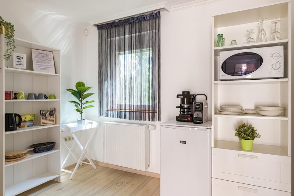 Coffee/tea facilities, Kitchen or kitchenette, minibar