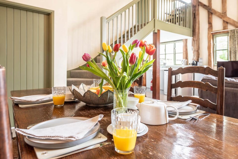 Granary Cottage, Valley Farm, Snape House in Suffolk Coastal District