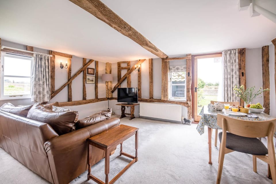 The Hayloft, Valley Farm, Snape Apartment in Suffolk Coastal District