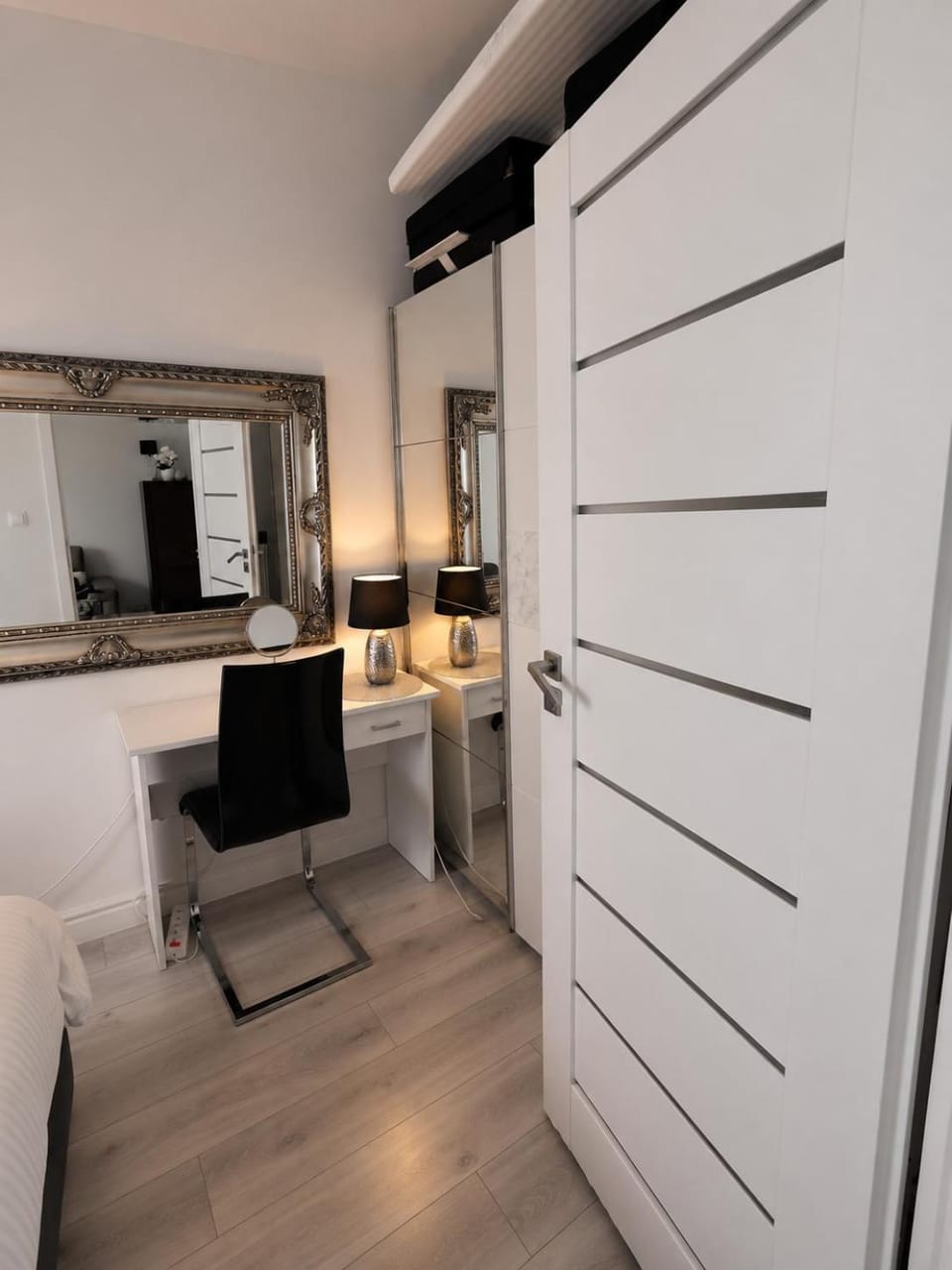 Bedroom, wardrobe