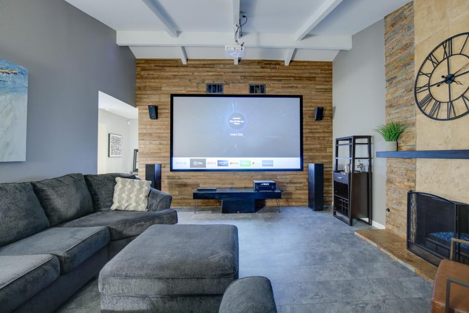 Theater Room & Pool Deck: Retreat in Palm Desert! House in Indian Wells