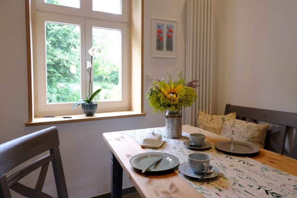 Dining area, Communal kitchen