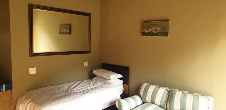 White Feathers Apartment in KwaZulu-Natal