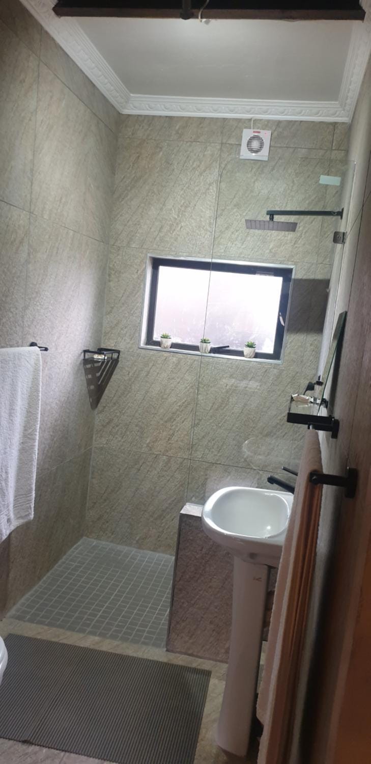 White Feathers Apartment in KwaZulu-Natal