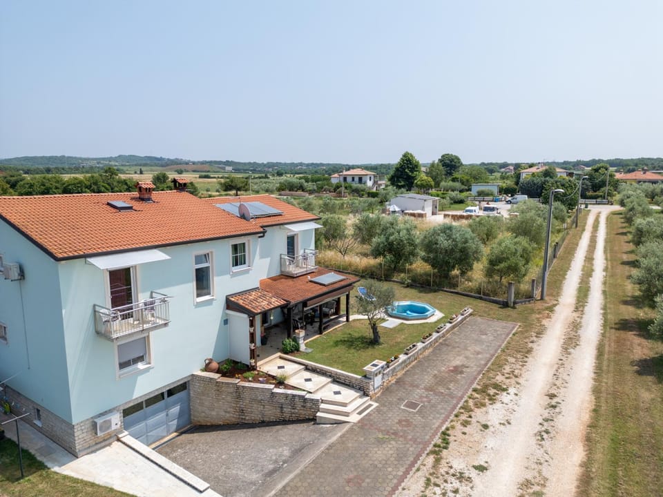 Apartments Ždravac Apartment in Istria County