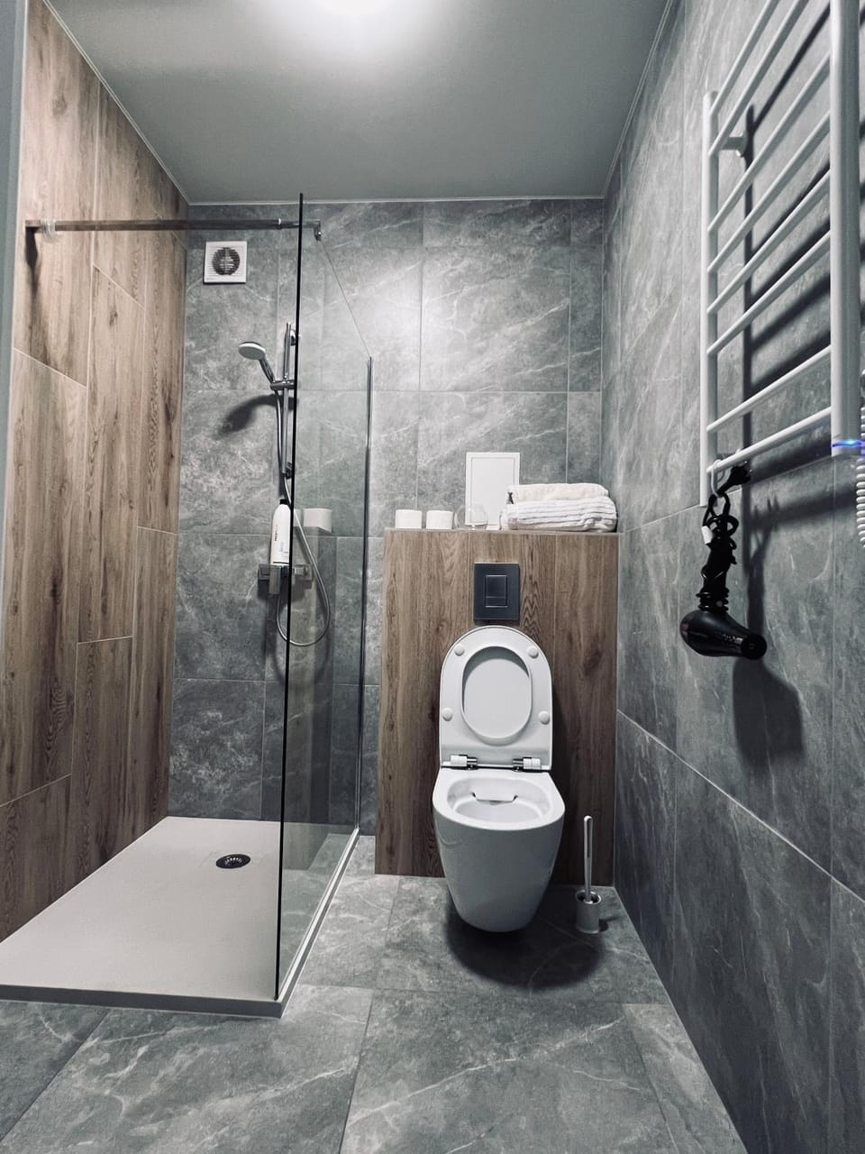 Shower, Bathroom