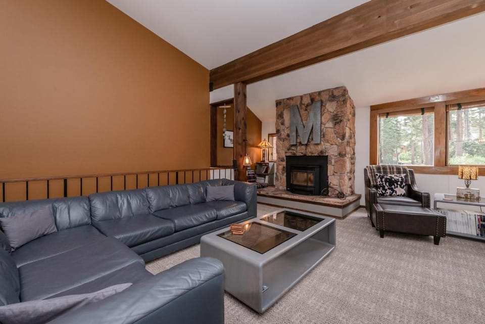 Helios 11N House in Mammoth Lakes