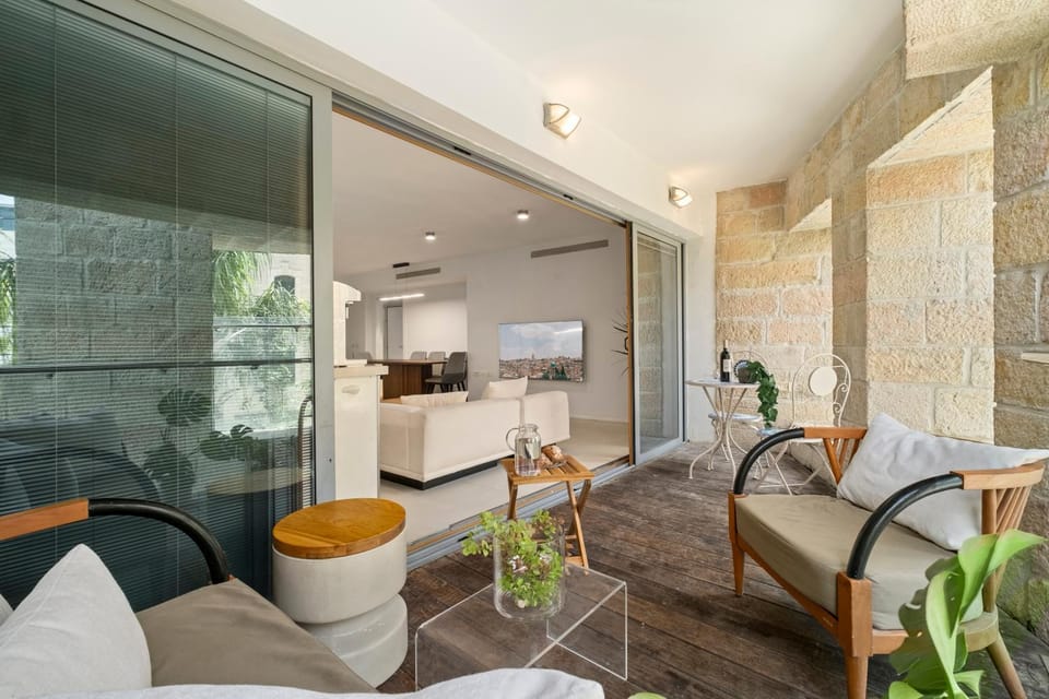 King david residence #102 luxury near Mamilla by TISHREI Apartment in Jerusalem