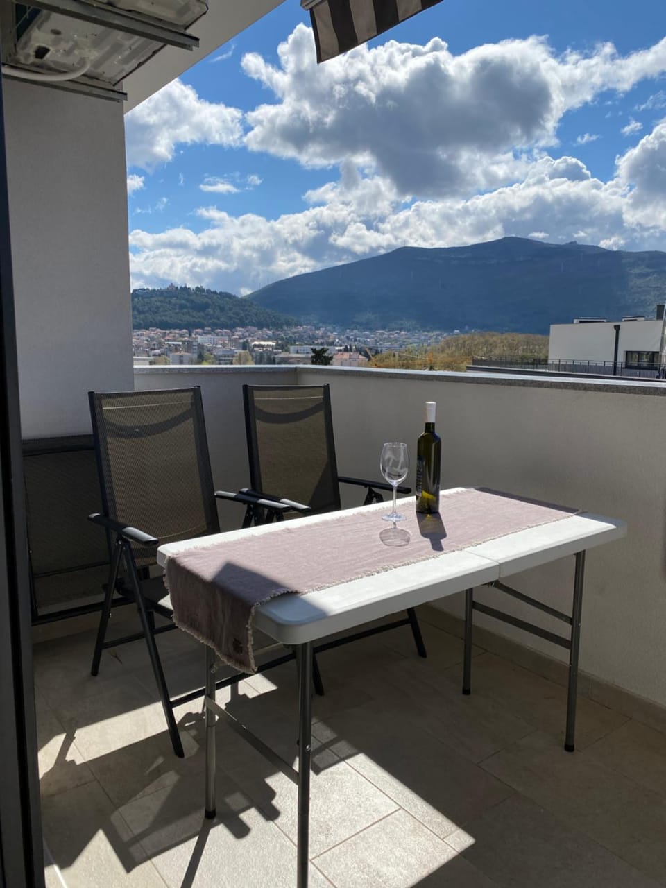Balcony/Terrace, City view