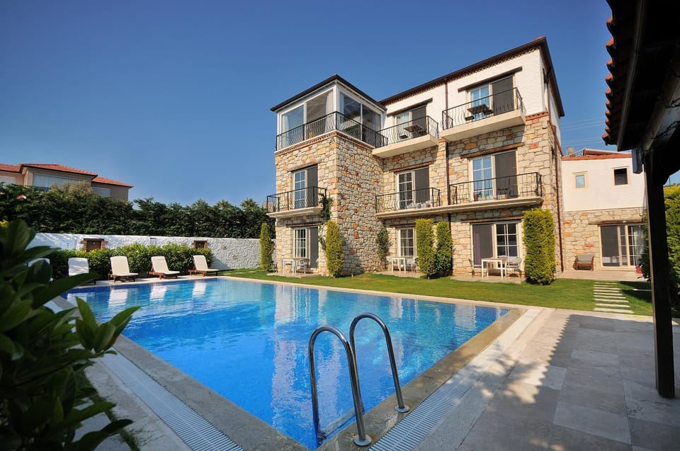 Garden, Pool view