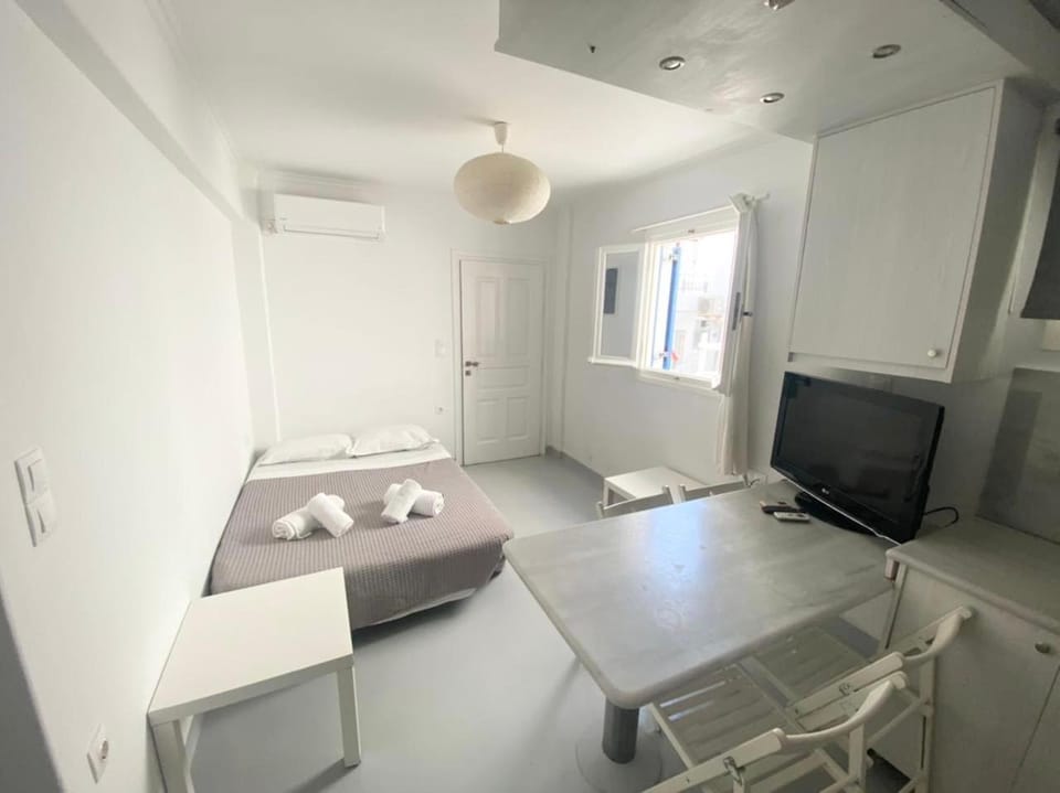 Communal lounge/ TV room, Living room, Photo of the whole room, Seating area