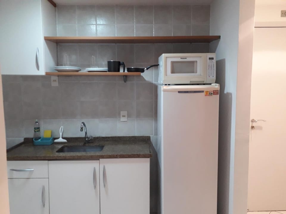 Kitchen or kitchenette, Communal kitchen
