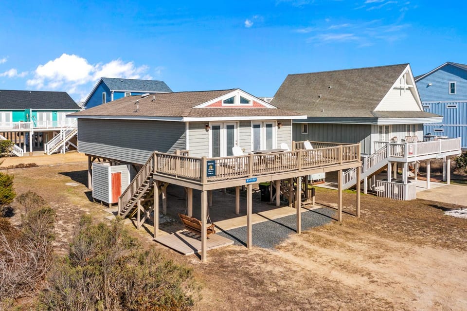 HB81 Edify Beach House House in Holden Beach