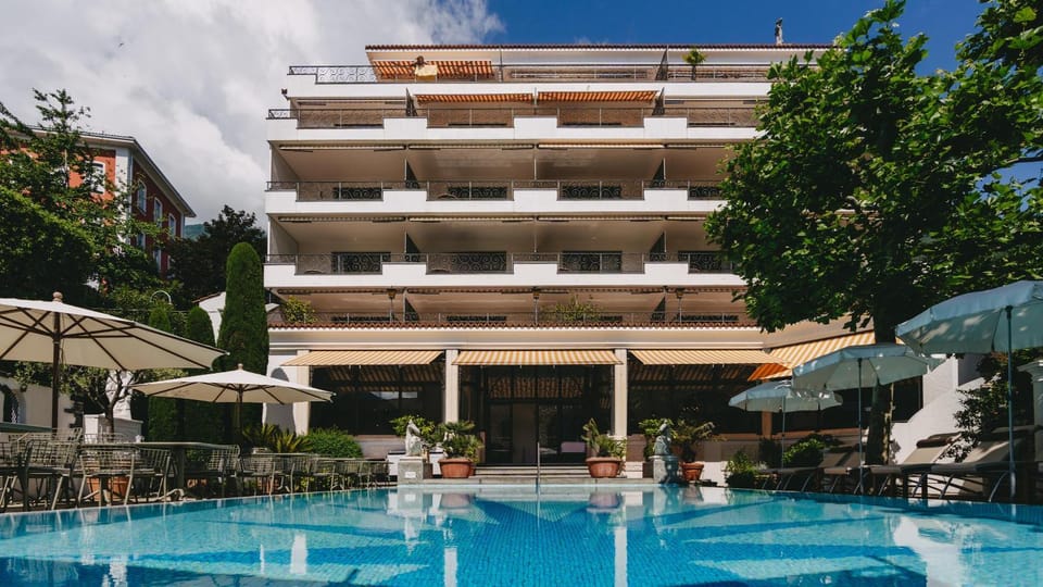 Pool view, Swimming pool