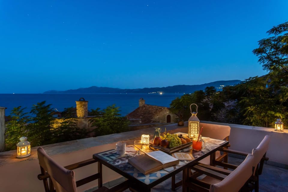 Night, Balcony/Terrace, Balcony/Terrace, Landmark view, Landmark view, Sea view, Sea view