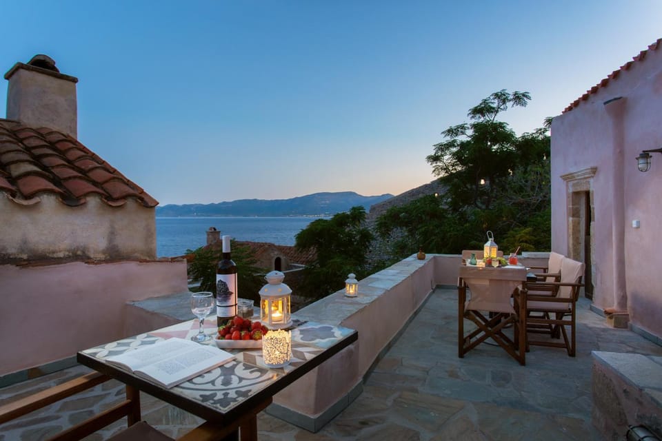 Balcony/Terrace, Balcony/Terrace, Landmark view, Landmark view, Sea view, Sea view