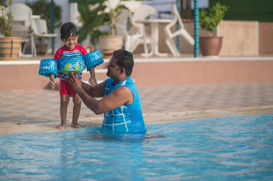 Day, People, Swimming pool, Swimming pool, Swimming pool, children, Family