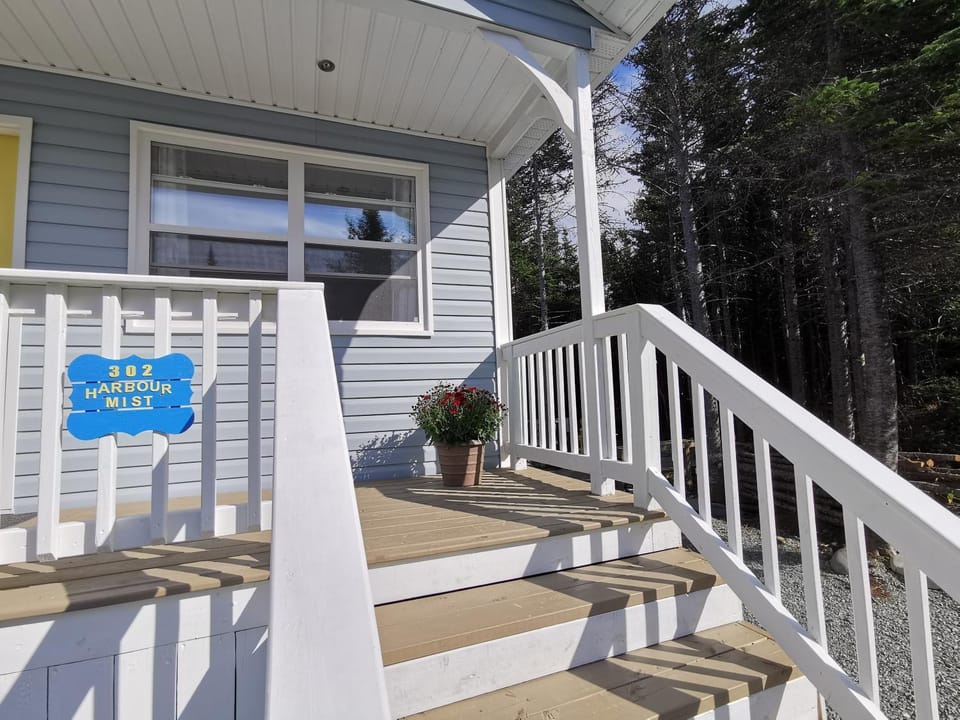 Lavenia Rose Cottages , Harbour Mist Apartment in Newfoundland and Labrador