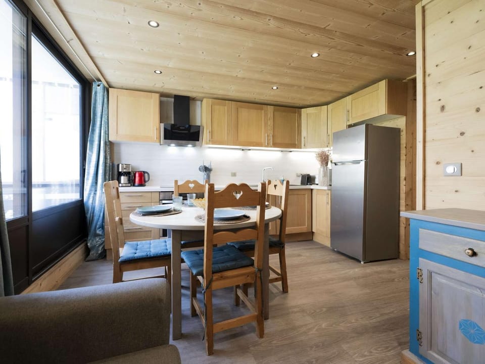 Appartement cosy 4 pers. 30m² rénové, ski aux pieds, équipements modernes, proche commerces et commodités - FR-1-545-15 Apartment in Val Thorens