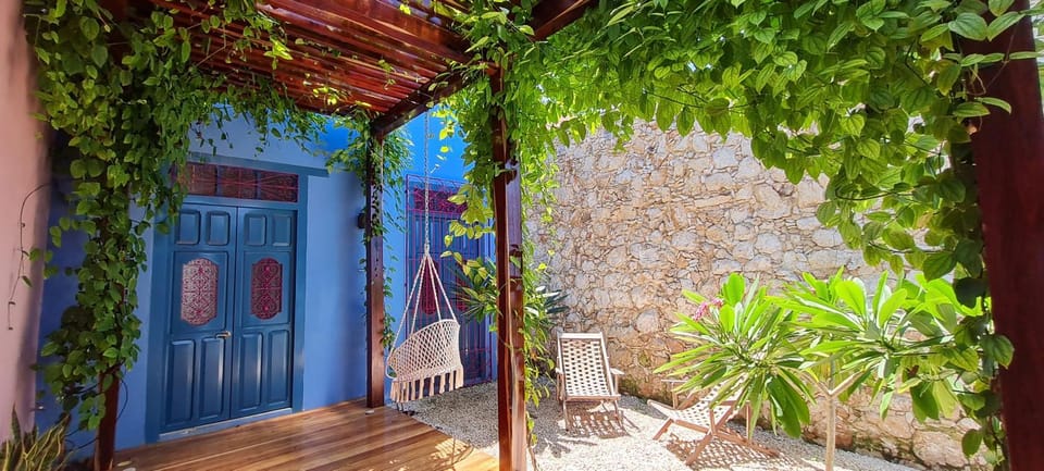 Patio, Inner courtyard view