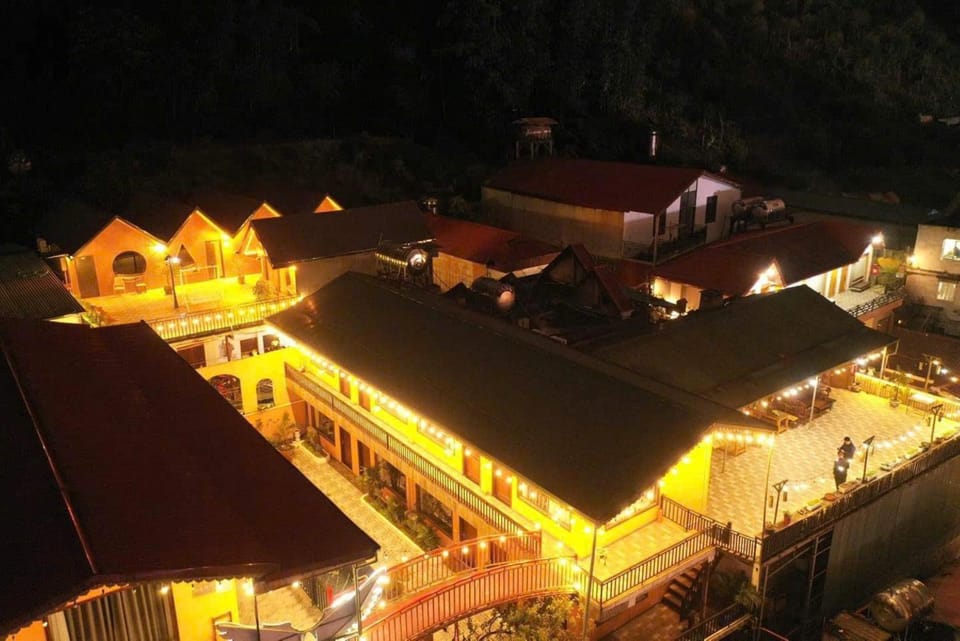 Property building, Night