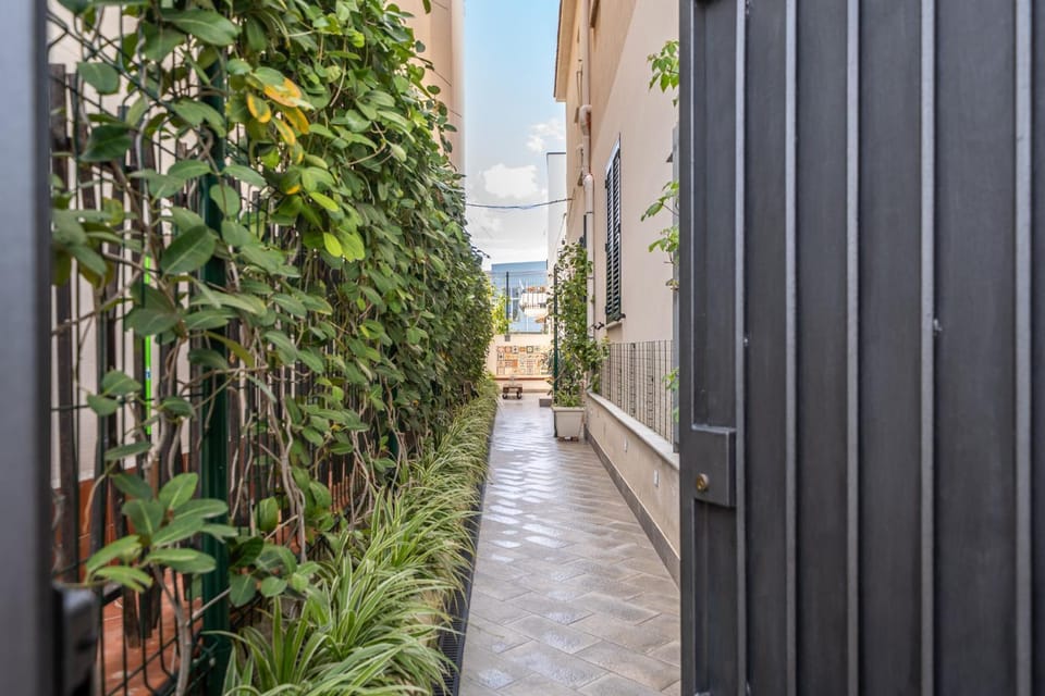 Inner courtyard view