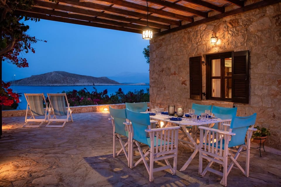 Dining area, Garden view, Sea view