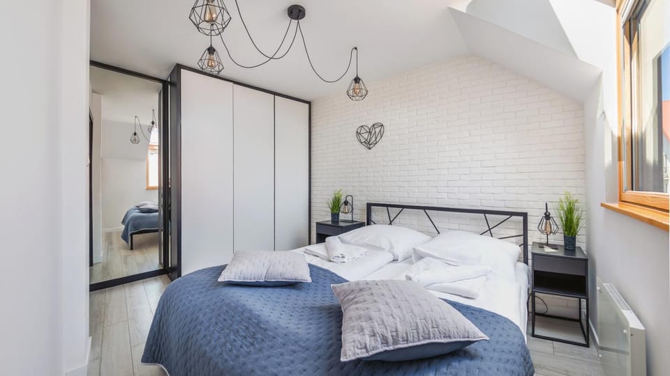 Bed, Bedroom, wardrobe
