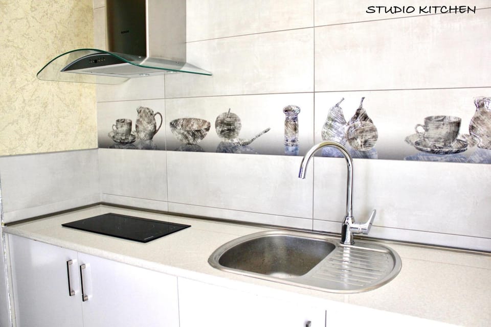 Kitchen or kitchenette, Living room