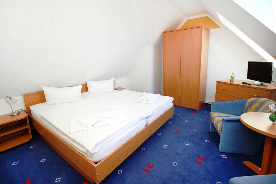 Hotel Pension Kirschstein Bed and Breakfast in Mecklenburg-Vorpommern, Germany