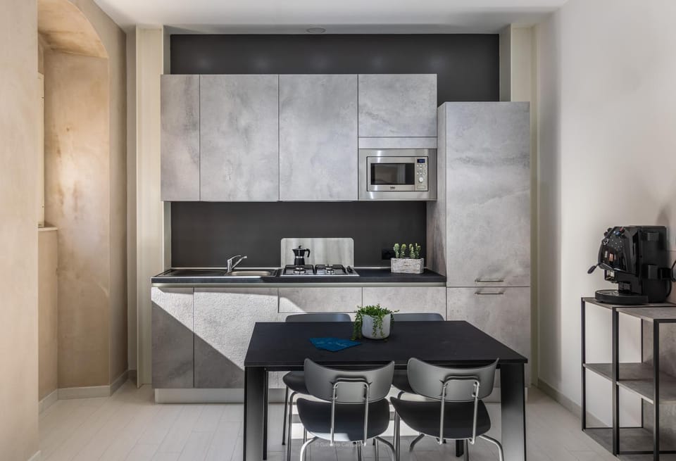 Facade/entrance, Kitchen or kitchenette