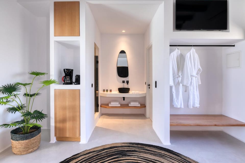 Bathroom, towels
