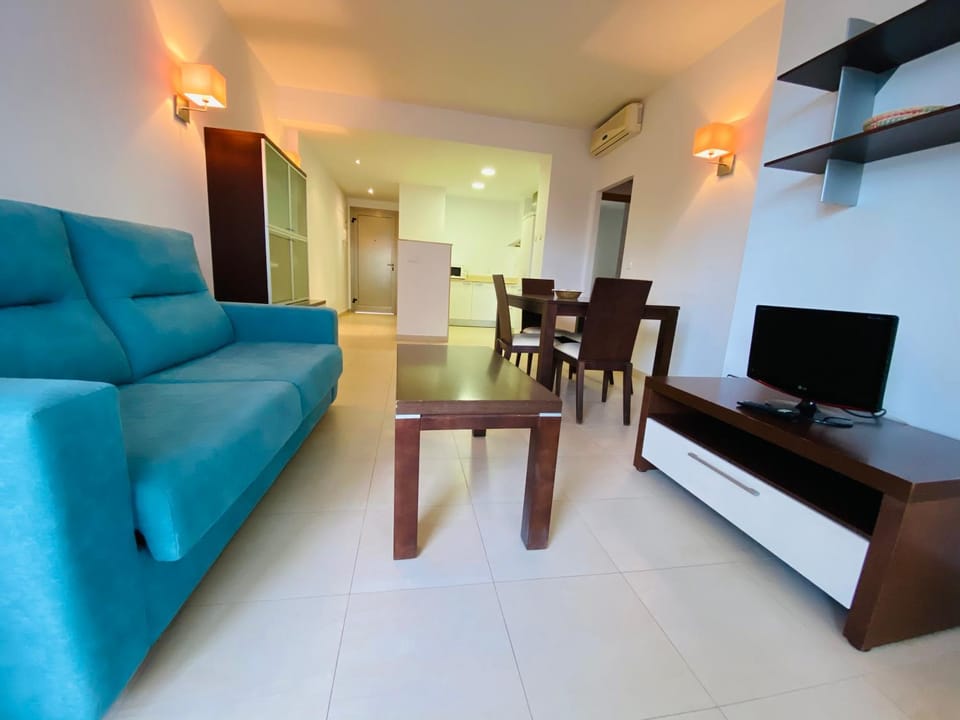 TV and multimedia, Living room, Dining area