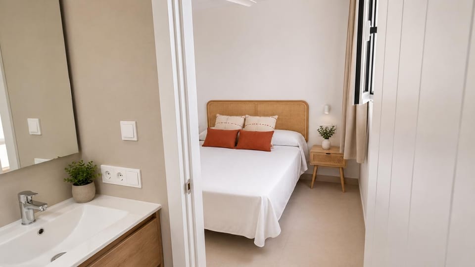 Bathroom, Bedroom