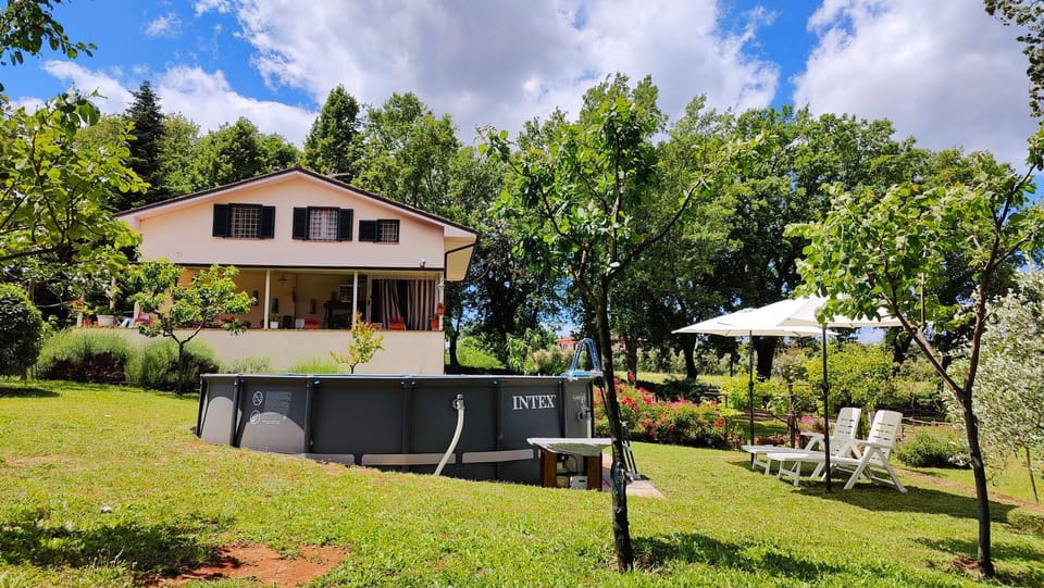 Property building, Spring, Day, Natural landscape, Garden, Garden view