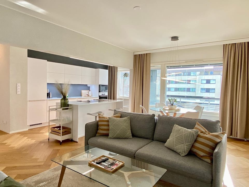 Living room, Seating area, Dining area