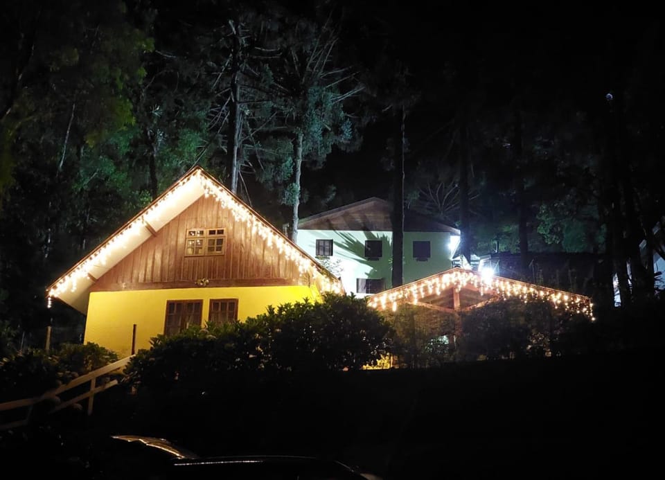 Chalé Rústico na Montanha em Campos de Jordão Chalet in Campos do Jordão